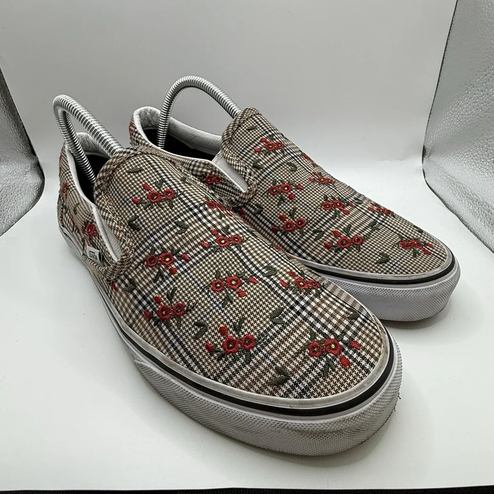 Vans Women's 9.5‎ Men's 8 Slip On Floral Embroidered Plaid